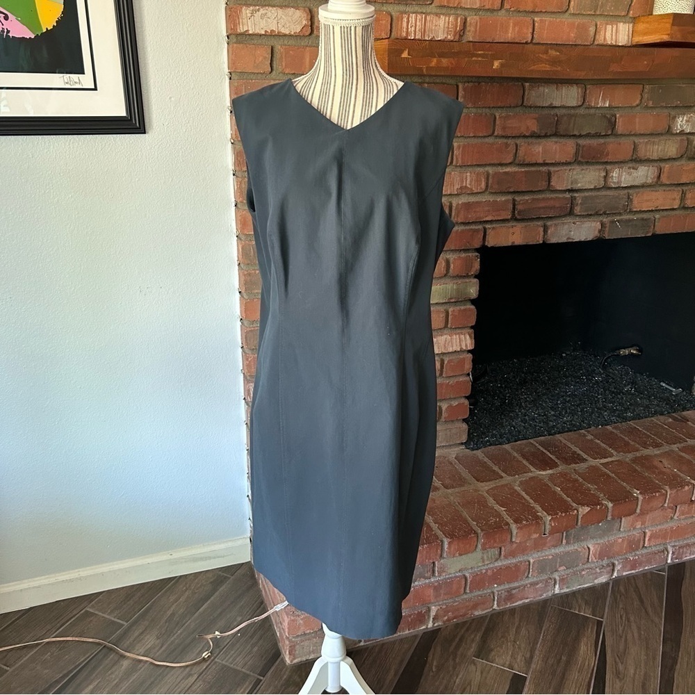M.M. LaFleur Gray Blue Sleeveless Sheath Dress Sz +2
